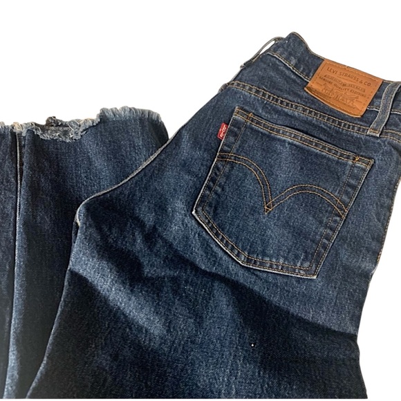 Levi’s * Wedgie Straight * Leg Medium Wash Ankle Crop Denim Jeans Sz 26 - Picture 15 of 16